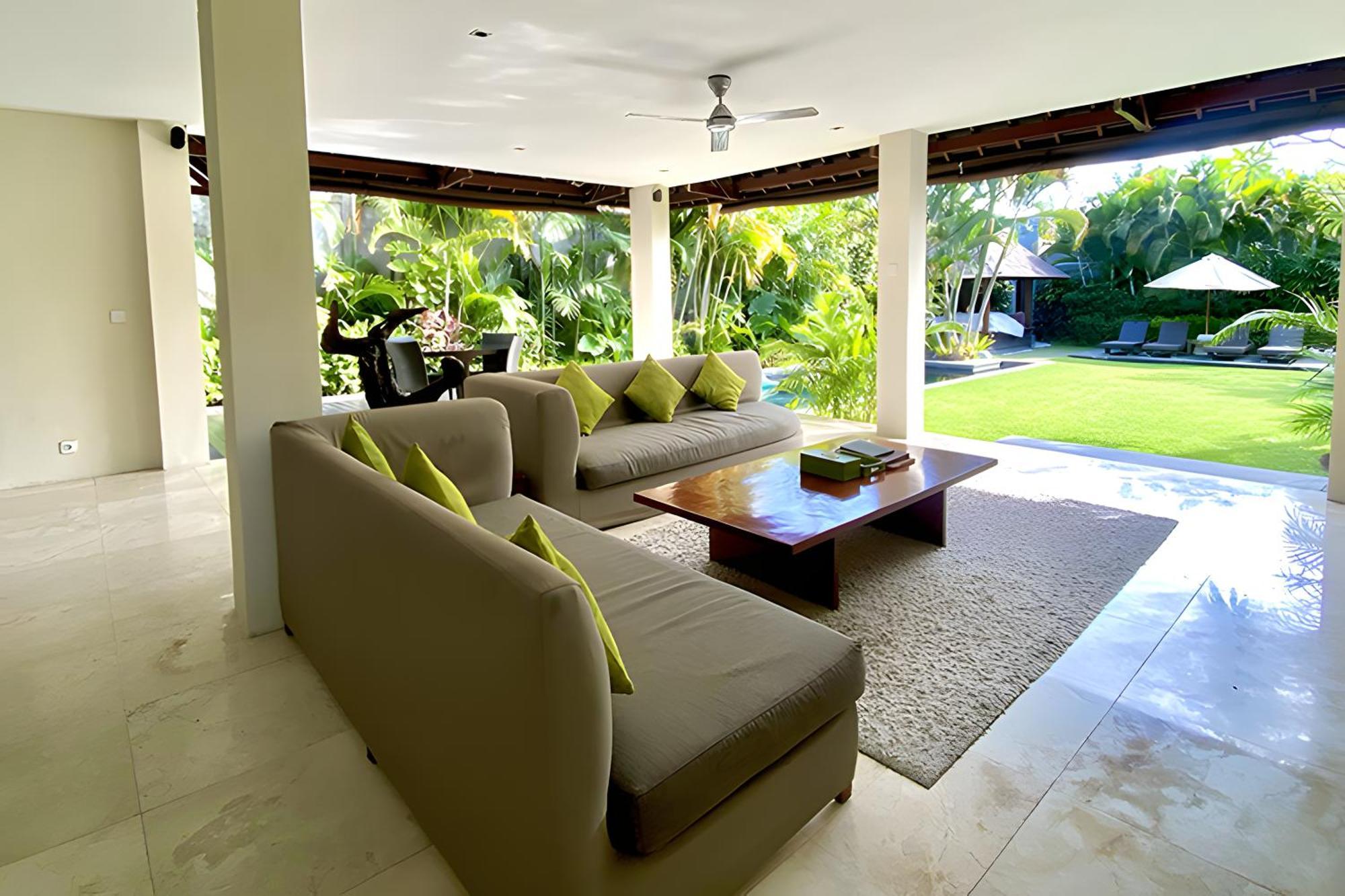 Serene Villas Семіньяк Екстер'єр фото